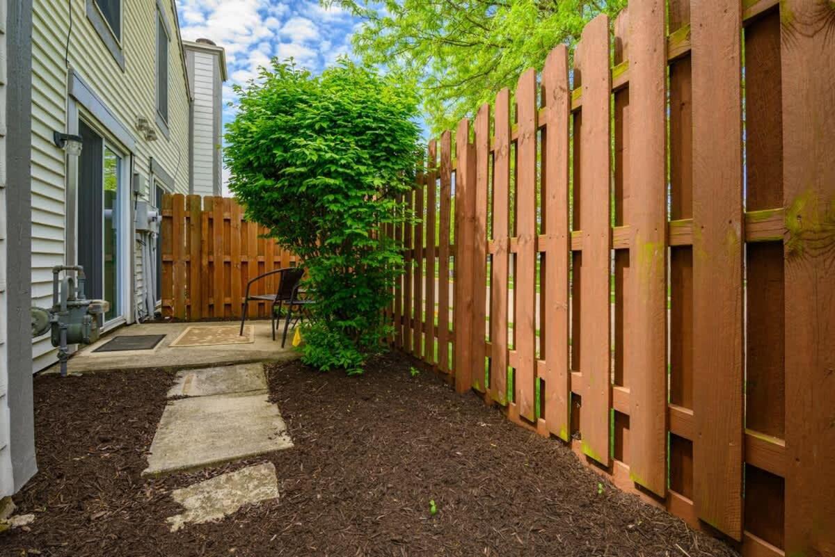 Family Friendly And Quite 2 Bedroom Condo Close To Fun Φορτ Γουέιν Εξωτερικό φωτογραφία
