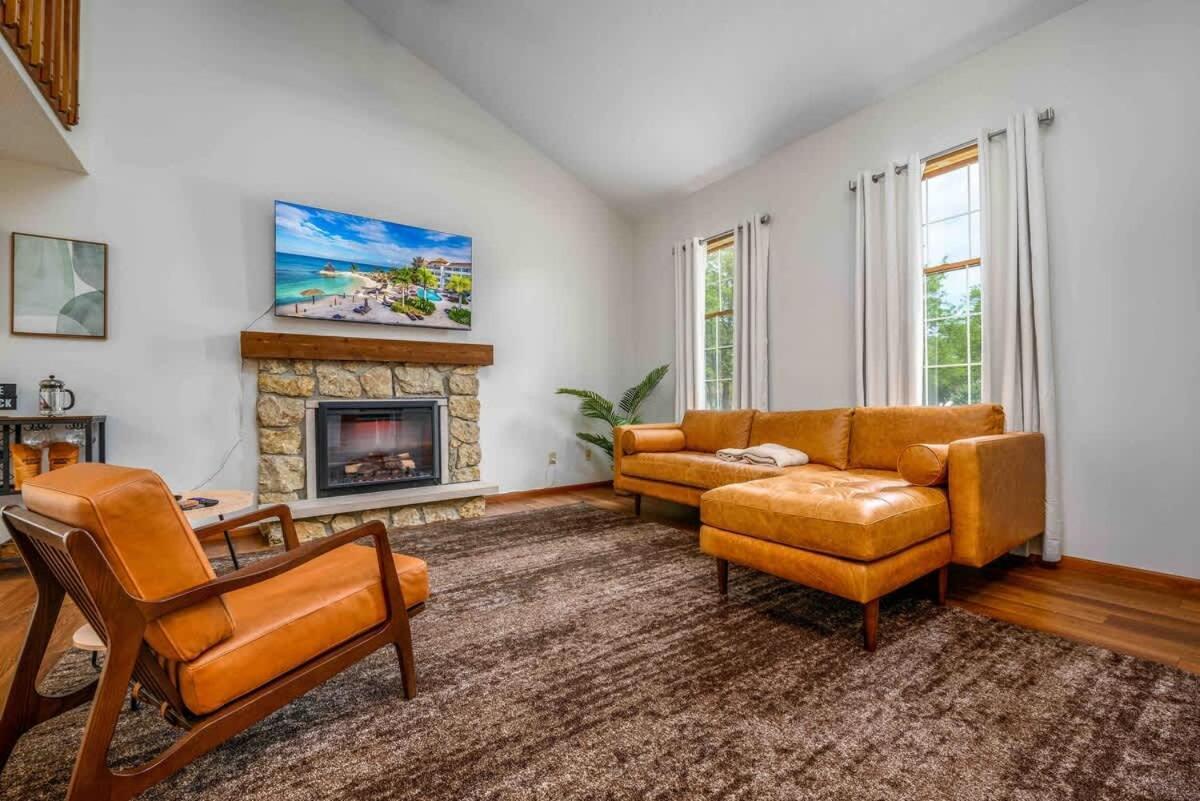 Family Friendly And Quite 2 Bedroom Condo Close To Fun Φορτ Γουέιν Εξωτερικό φωτογραφία